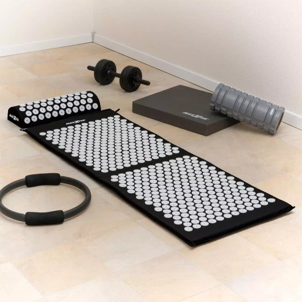 MAXXIVA CZARNA MATA DO AKUPRESURY 130x50 CM Z KOLCAMI NA BÓL PLECÓW