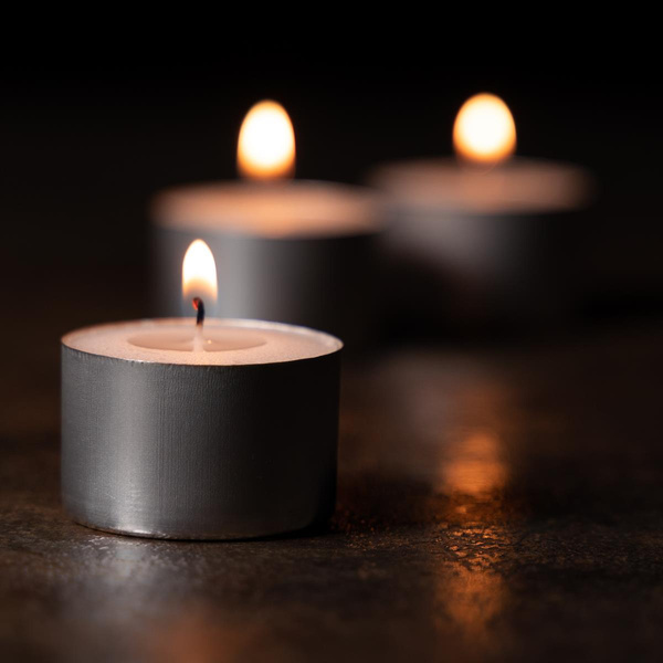 100 ŚWIECZEK TEALIGHT PODGRZEWACZE W ALUMINIUM CZAS PALENIA 8H BEZZAPACHOWE